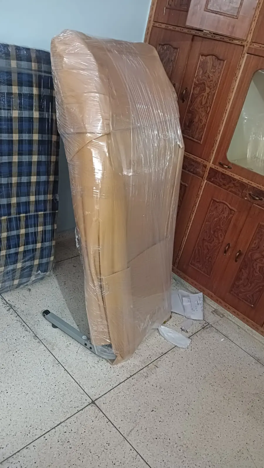 Almirah wrapping by packers and movers in Gurgaon – photo 31