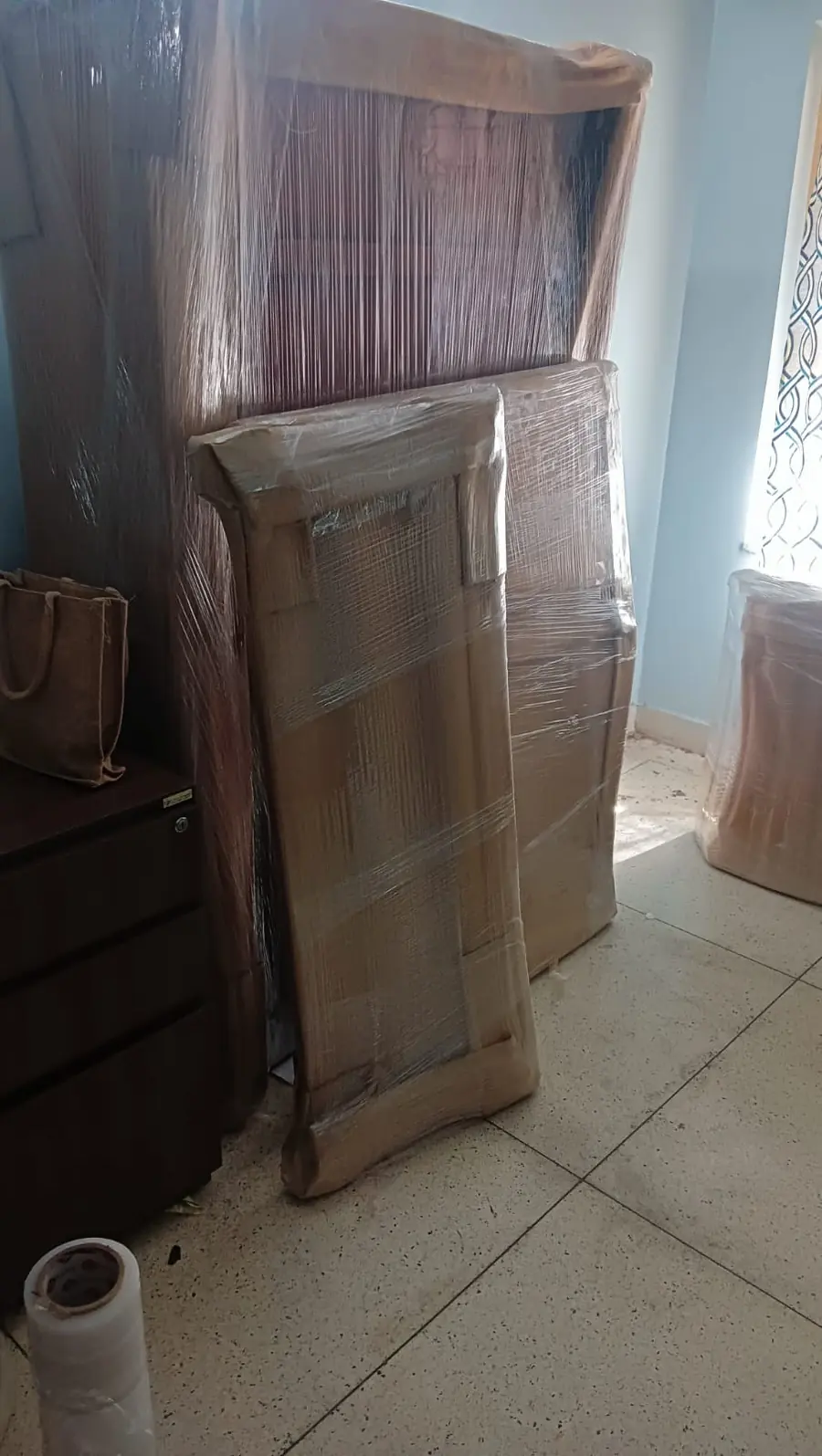 Wardrobe packing by packers and movers in Gurgaon – photo 19